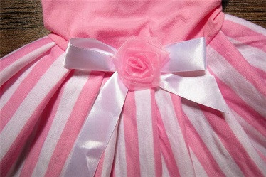 Pink pet princess skirt/ wedding shirt of pet clothes