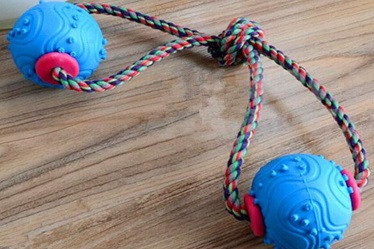 dog rope toys with two balls of TPR/pet toys